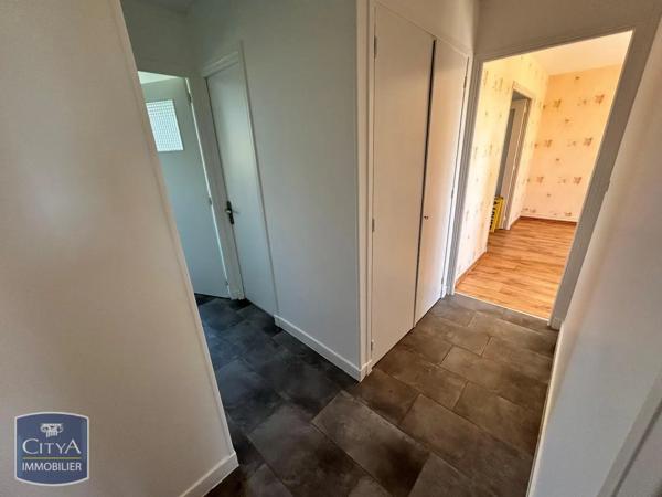 Appartement à louer 3 pièces 58.38m² Charleville-Mézières (08000)