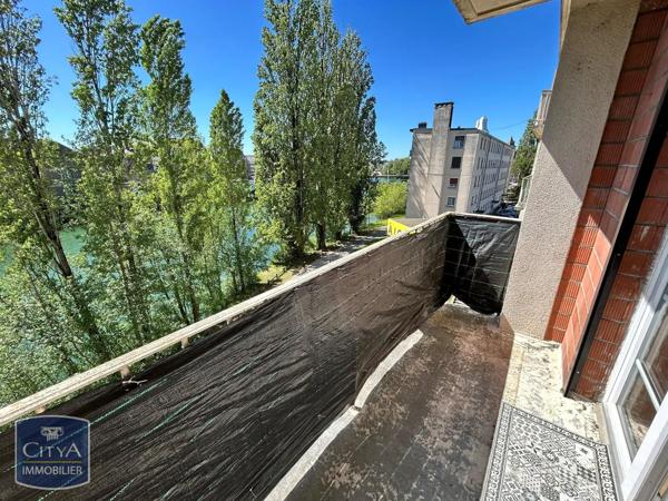 Appartement à louer 3 pièces 58.38m² Charleville-Mézières (08000)