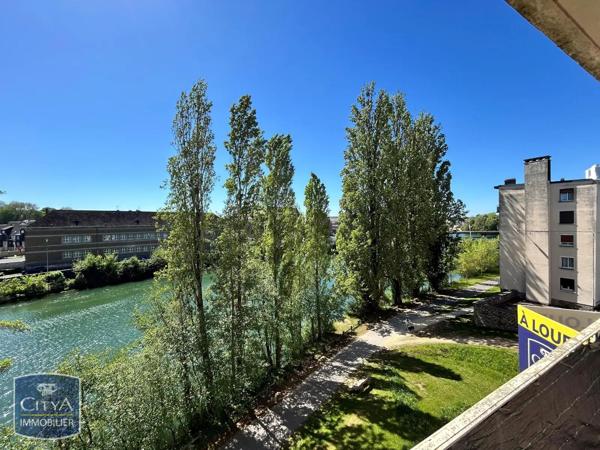 Appartement à louer 3 pièces 58.38m² Charleville-Mézières (08000)