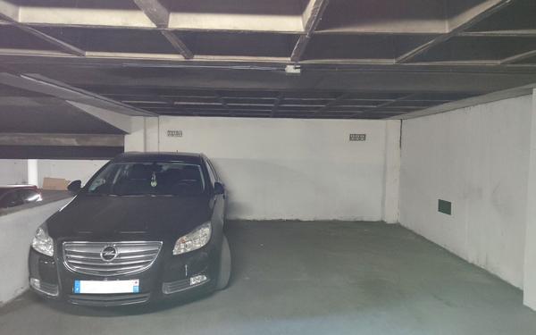 Stationnement à vendre
