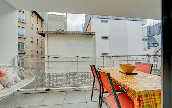 Appartement à vendre    3 pièces • 68,90 m2 Vanves