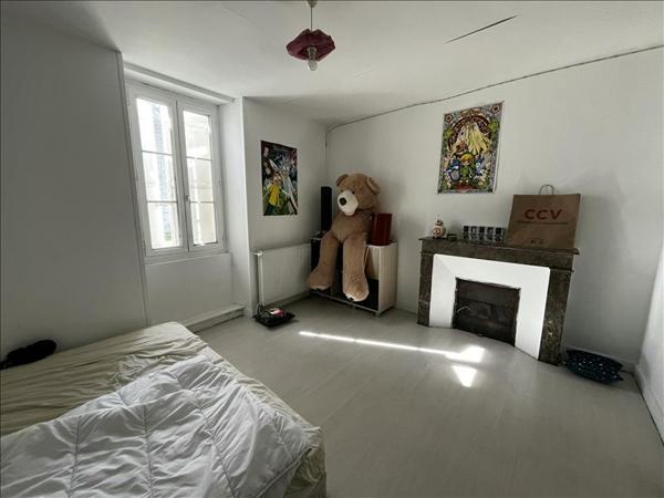 Maison à vendre |  Châteauneuf-sur-Charente |  7 pièces | 198 m²