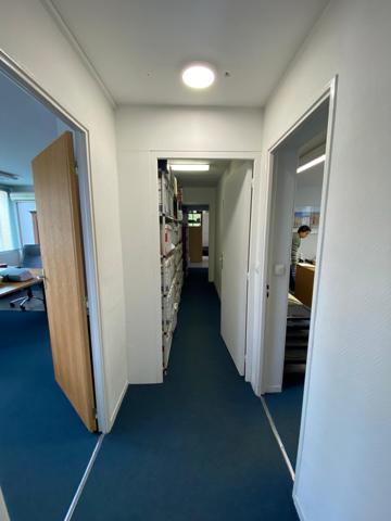 Bureau 5 pièces - 99 m²