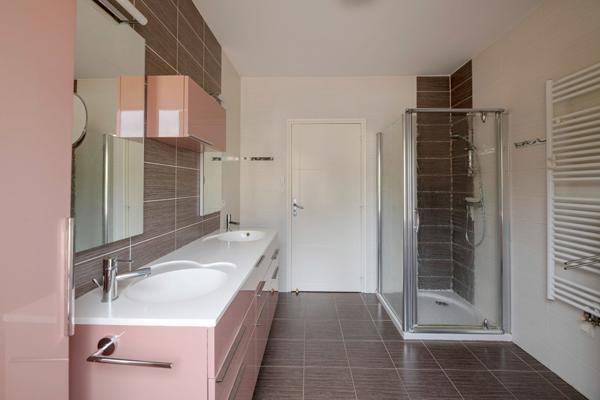Maison à vendre LE RHEU - 8 pièces /220 m² Habitable/ 1500 m² de terrain / Double Garage