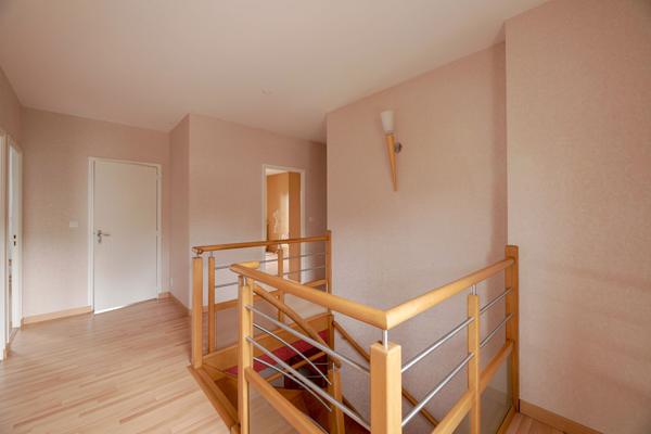 Maison à vendre LE RHEU - 8 pièces /220 m² Habitable/ 1500 m² de terrain / Double Garage