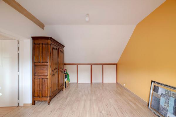 Maison à vendre LE RHEU - 8 pièces /220 m² Habitable/ 1500 m² de terrain / Double Garage