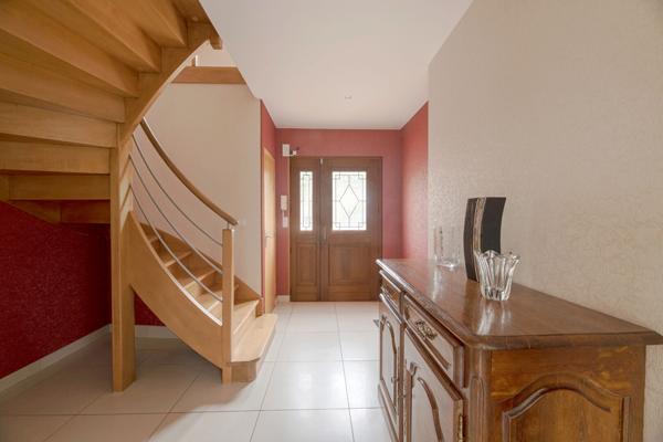 Maison à vendre LE RHEU - 8 pièces /220 m² Habitable/ 1500 m² de terrain / Double Garage