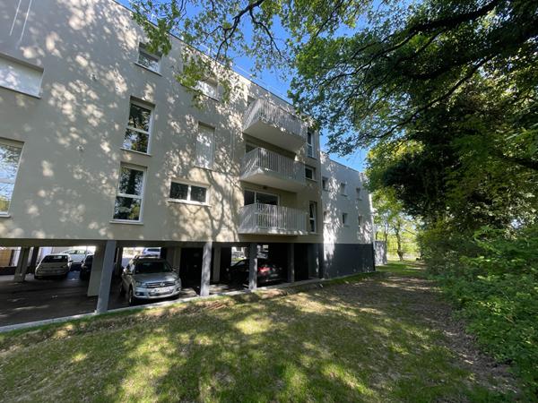 Appartement à vendre à Vannes Ménimur 2 pièces 46 m² dernier étage balcon