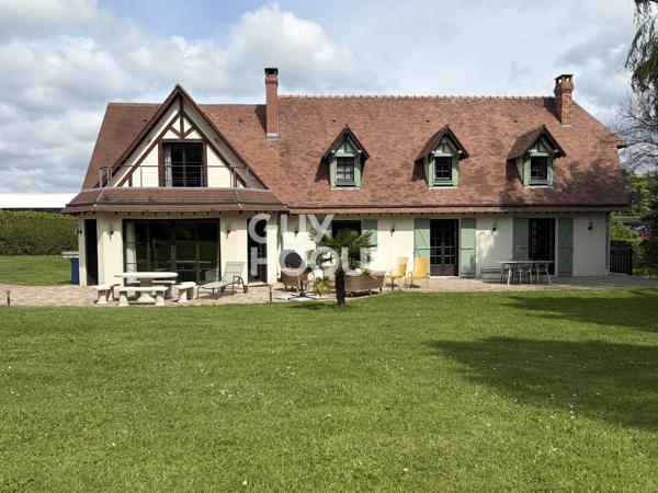 MAISON À VENDRE DE 9 PIÈCES DE 250,00 M²