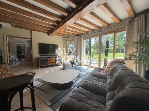 MAISON À VENDRE DE 9 PIÈCES DE 250,00 M²