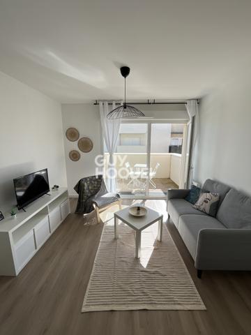 REIMS -  Secteur DAUPHINOT - LOCATION MEUBLÉE - Magnifique type 2 avec balcon et place de parking