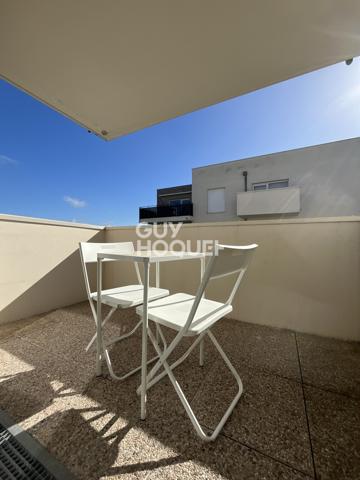 REIMS -  Secteur DAUPHINOT - LOCATION MEUBLÉE - Magnifique type 2 avec balcon et place de parking