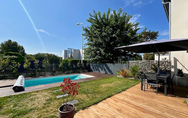 Maison à vendre    4 pièces •  Balma