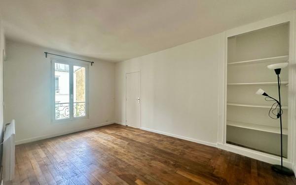 Appartement à vendre    2 pièces • 38,10 m2 Paris 18