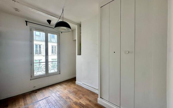 Appartement à vendre    2 pièces • 38,10 m2 Paris 18
