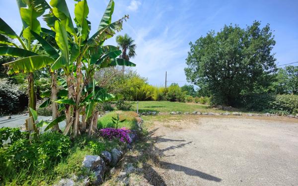 Maison à vendre    7 pièces •  Montpezat-de-Quercy