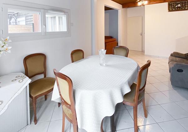 VAURÉAL - LA MAISON FAMILIALE QUI A TOUT POUR PLAIRE !!!