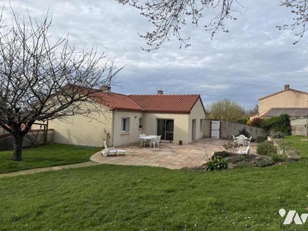 Maison traditionnelle contemporaine