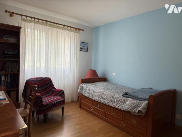 Maison traditionnelle contemporaine