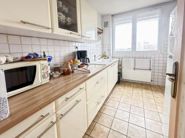 Annexe + parking + appartement