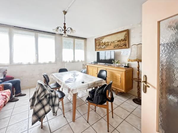 Annexe + parking + appartement