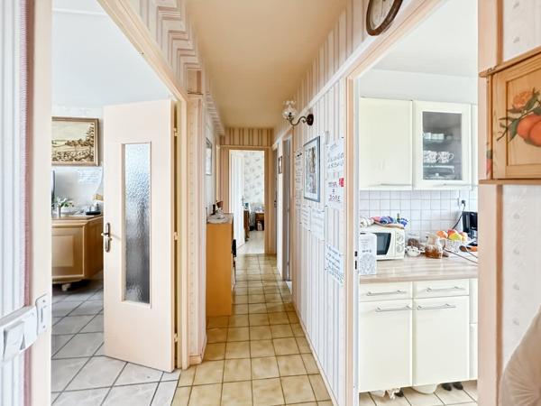 Annexe + parking + appartement