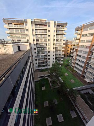 Appartement · Location Paris (75011) 3 pièces · 74m²