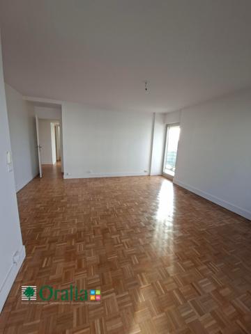 Appartement · Location Paris (75011) 3 pièces · 74m²