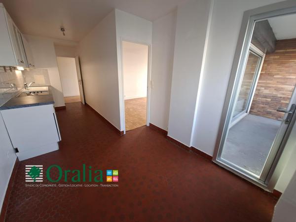 Appartement · Location Paris (75011) 3 pièces · 74m²