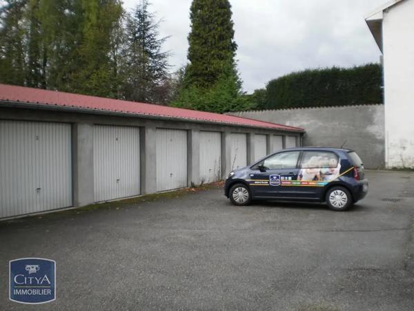 Parking à louer Oyonnax (01100)