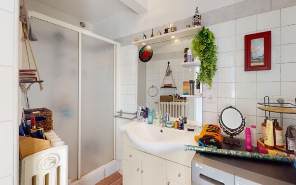 Immeuble à vendre    9 pièces • 178,90 m2 Rodez