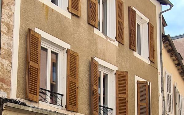 Immeuble à vendre    9 pièces • 178,90 m2 Rodez