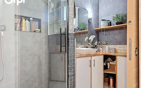 Appartement à vendre    4 pièces •  Annemasse