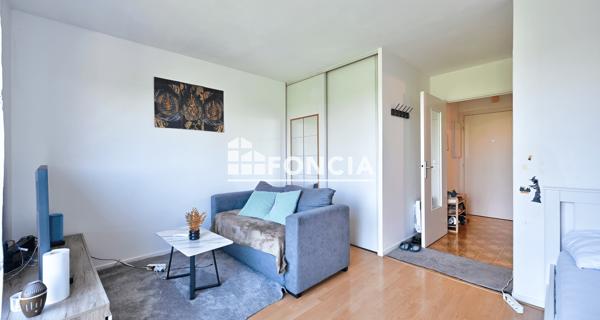 À vendre Studio 24.32 m² - Cergy 95800
