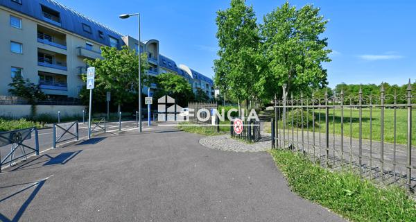 À vendre Studio 24.32 m² - Cergy 95800