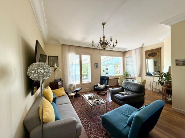 Maison
         7 pièces
        - 135 m² Exclusivité 247 000 € *