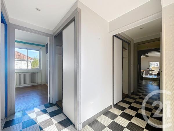 Maison à vendre  7 pièces - 180 m2 RIOM - 63