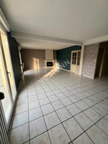 Maison Beine Nauroy 7 pièces 5 chambres, 127 m2 , 15 mn de REIMS