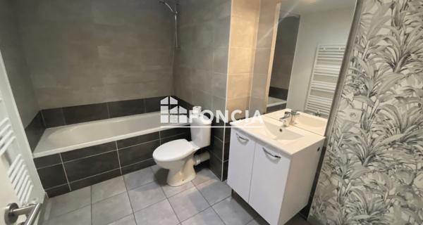 Location Appartement 2 pièces 40.04 m² - Nantes 44000