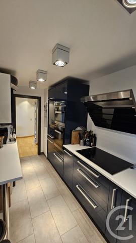 Appartement F4 à vendre  4 pièces - 97,56 m2 SURESNES - 92