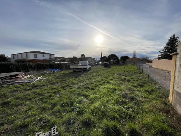 34800 CANET TERRAIN INDEPENDENT CONSTRUCTIBLE 950 M2 VIABILISE