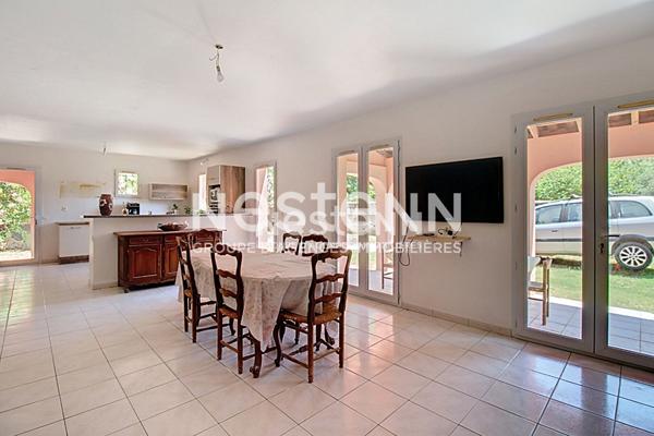 Maison 4 pièce(s) 110 M² sur terrain 1255 m², GRAND GARAGE .