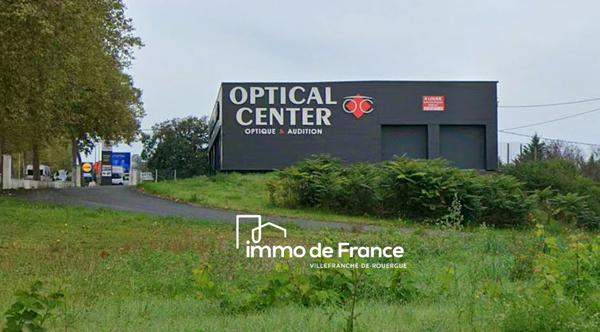 Villefranche De Rouergue, local d'activité, entrepôt de 500 m² , 400 m² en rez de chaussée + 100 m² a l'étage