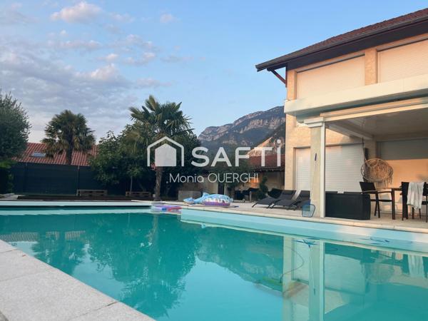 Villa moderne 160 m² , 6pièces, 650 m² terrain piscine