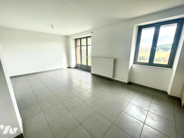 A VENDRE - MAISON DE VILLE EN PIERRE A SAINT CHELY D'APCHER