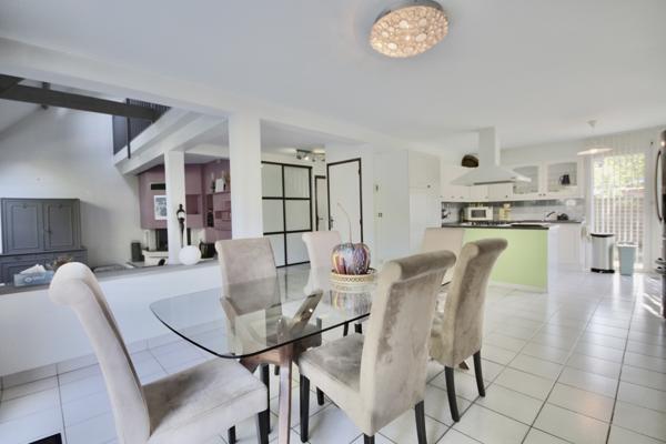 Bessancourt (95550) A vendre à Bessancourt, Villa de 142 m2, 4 chambres, sous sol total, terrain de 1178 m2.