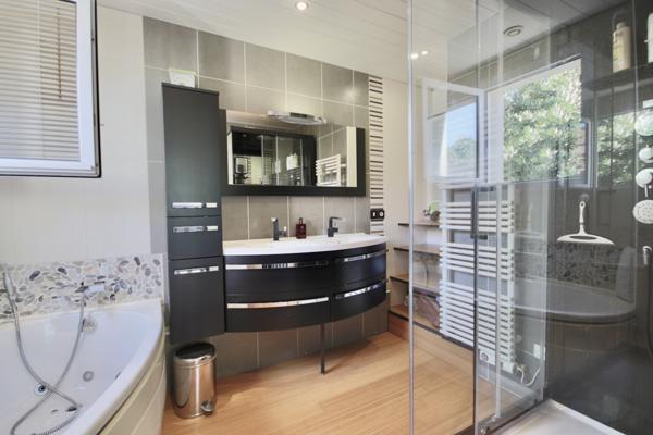 Bessancourt (95550) A vendre à Bessancourt, Villa de 142 m2, 4 chambres, sous sol total, terrain de 1178 m2.