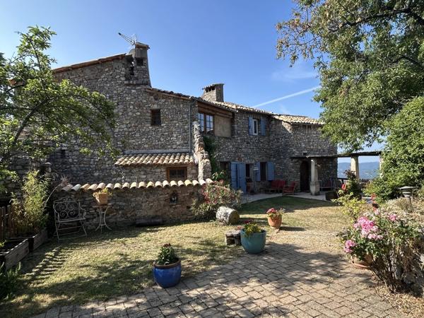 Immobilier Digne-les-Bains (04000) – Propriété 300m2 – 749 000 €