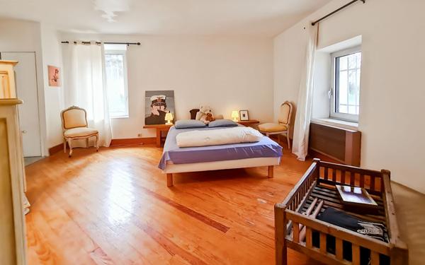 Maison à vendre    6 pièces •  Les Angles