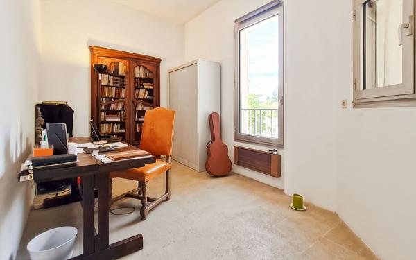 Maison à vendre    6 pièces •  Les Angles